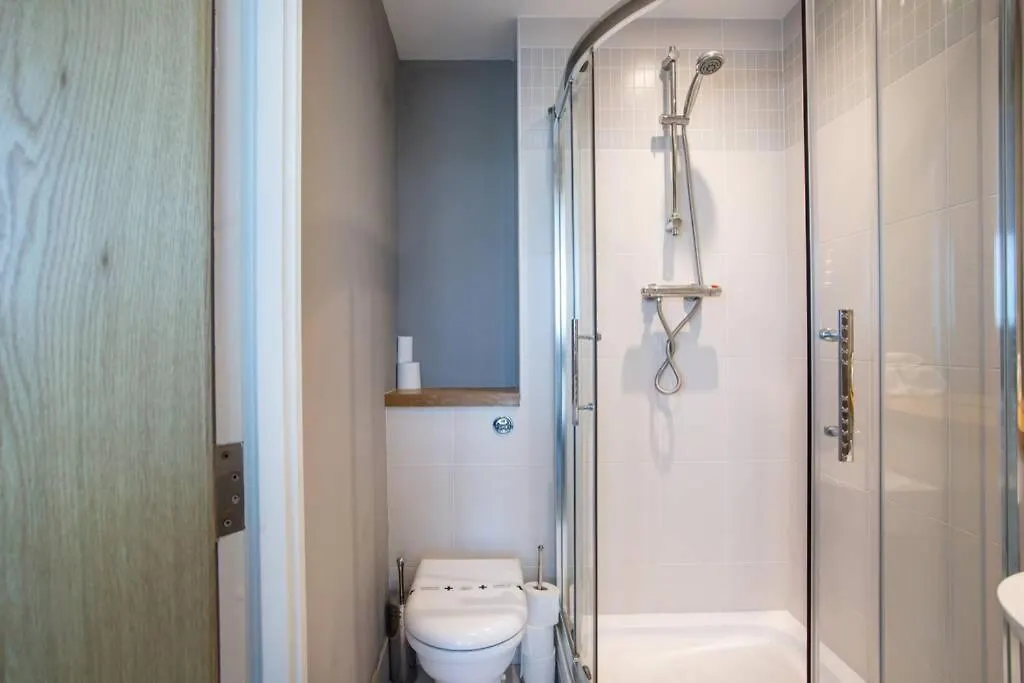 Apartment Titanic & City Views, Ultra Luxury City Parking Belfast